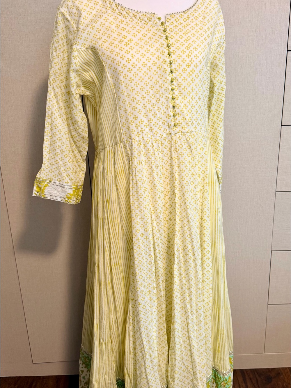 Light Yellow Floral-Print Long Sleeve Maxi Dress